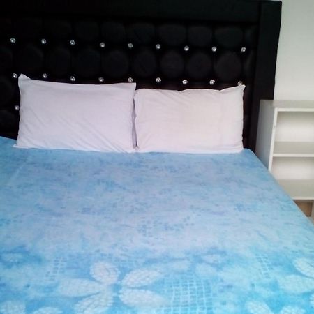 Accoustix Backpackers Hostel Johannesburg Bagian luar foto