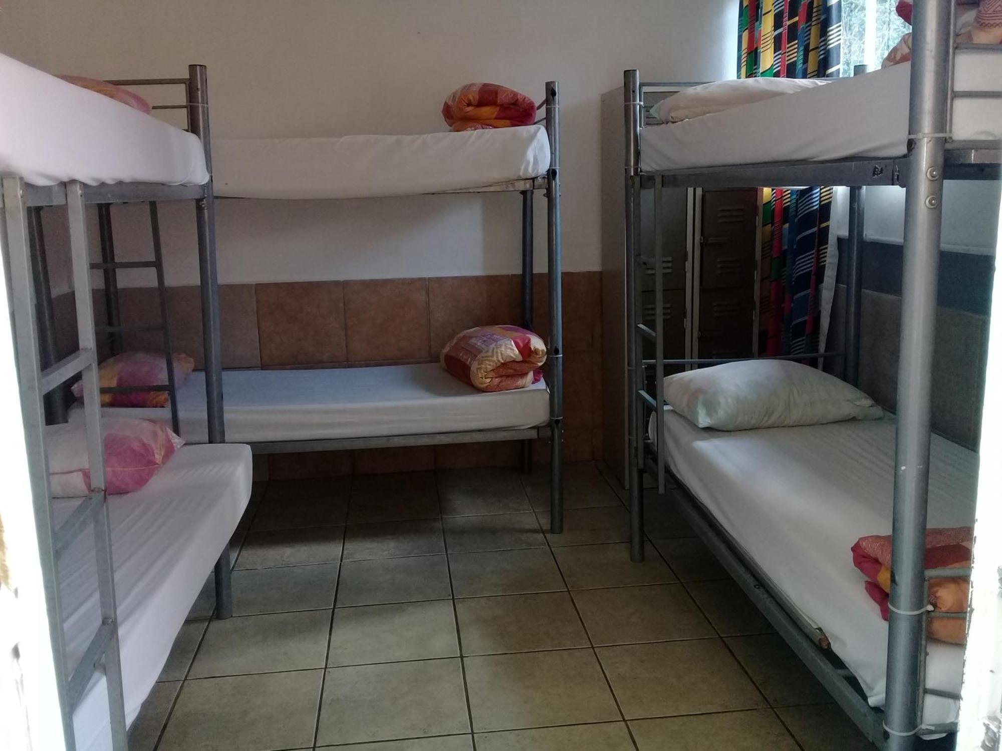 Accoustix Backpackers Hostel Johannesburg Bagian luar foto