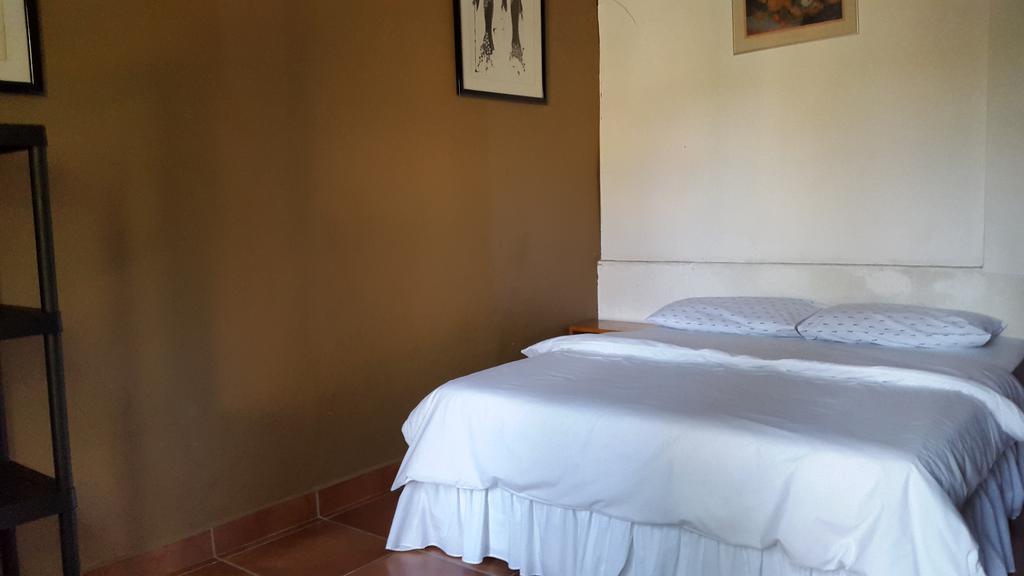 Accoustix Backpackers Hostel Johannesburg Bagian luar foto