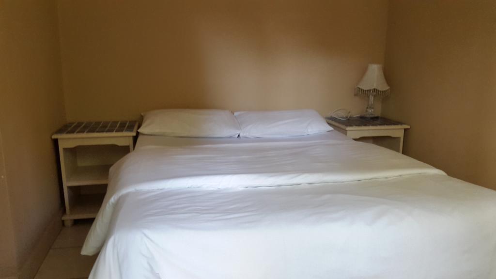 Accoustix Backpackers Hostel Johannesburg Bagian luar foto
